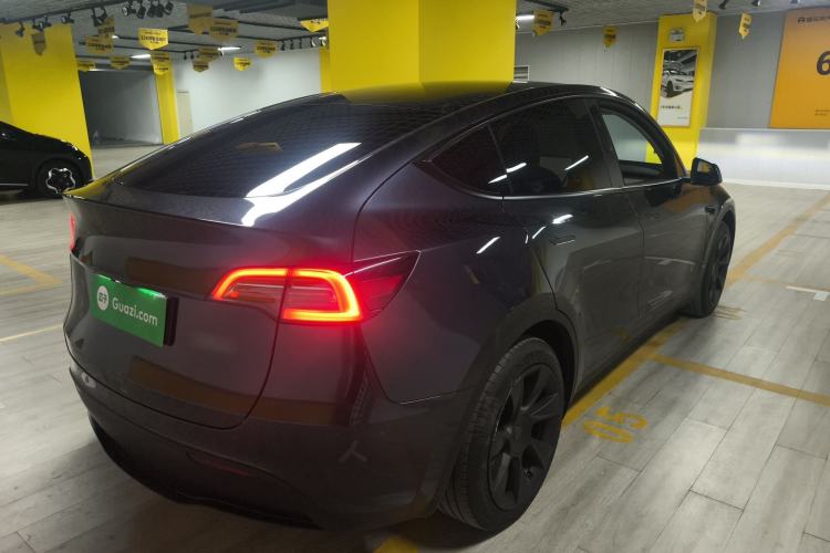 Used Tesla Model Y 2024 Rear-Wheel-Drive Version Rear Right 45 Deg