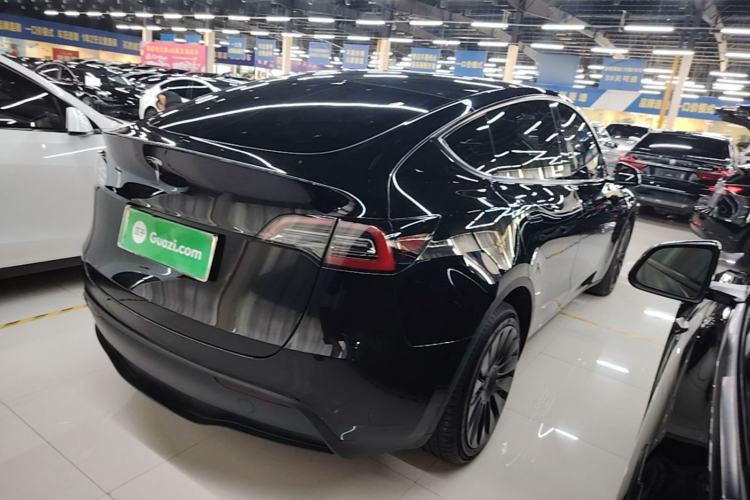 Used Tesla Model Y 2024 Long-Range All-Wheel-Drive Version Rear Right 45 Deg