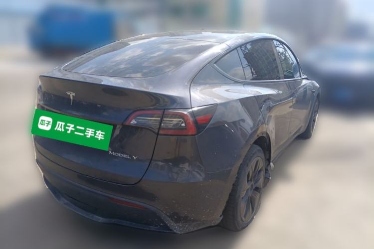Used Tesla Model Y 2024 Long-Range All-Wheel-Drive Version Rear Right 45 Deg