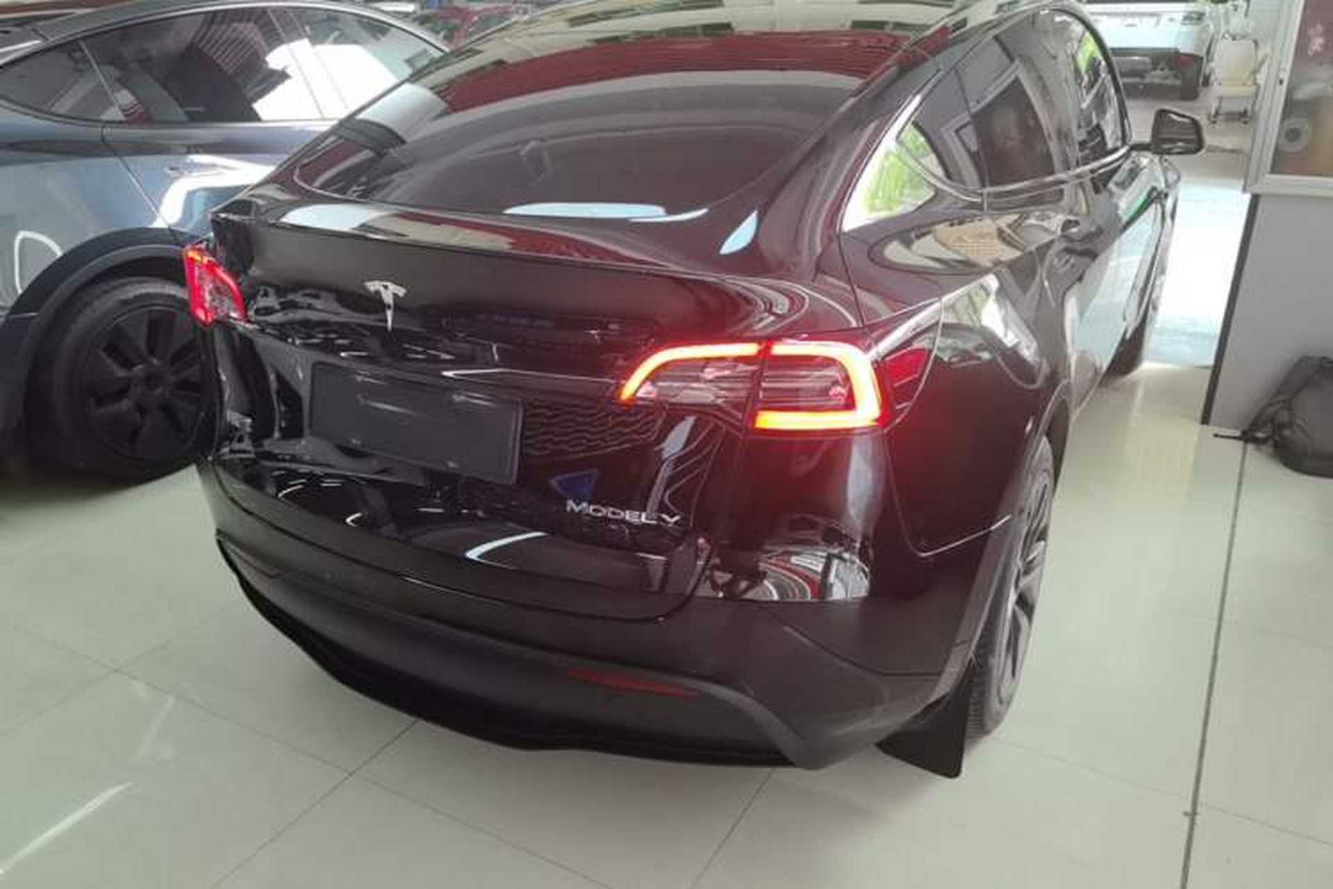 Used Tesla Model Y 2024 Rear-Wheel-Drive Version Rear Right 45 Deg