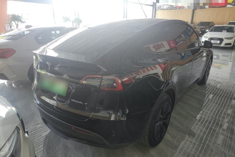 Used Tesla Model Y 2024 Rear-Wheel-Drive Version Rear Right 45 Deg