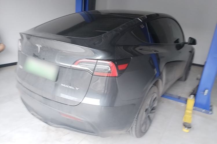Used Tesla Model Y 2024 Rear-Wheel-Drive Version Rear Right 45 Deg