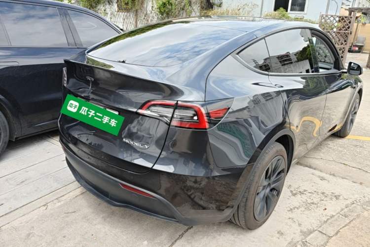 Used Tesla Model Y 2024 Rear-Wheel-Drive Version Rear Right 45 Deg