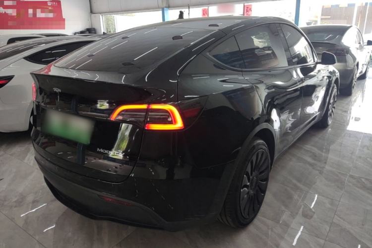 Used Tesla Model Y 2024 Rear-Wheel-Drive Version Rear Right 45 Deg