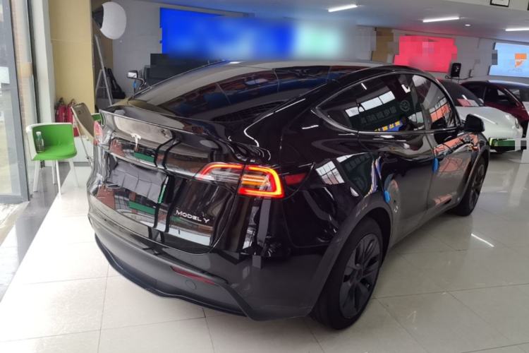 Used Tesla Model Y 2024 Rear-Wheel-Drive Version Rear Right 45 Deg