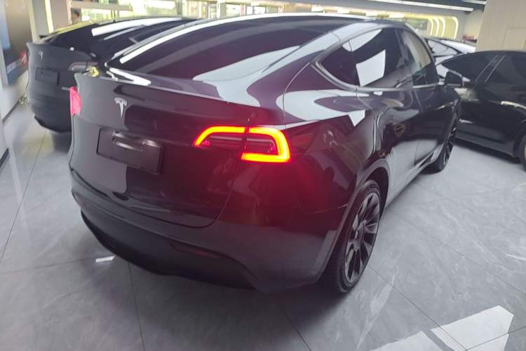 Used Tesla Model Y 2024 Rear-Wheel-Drive Version Rear Right 45 Deg