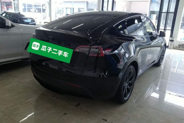 Used Tesla Model Y 2024 Rear-Wheel-Drive Version Rear Right 45 Deg