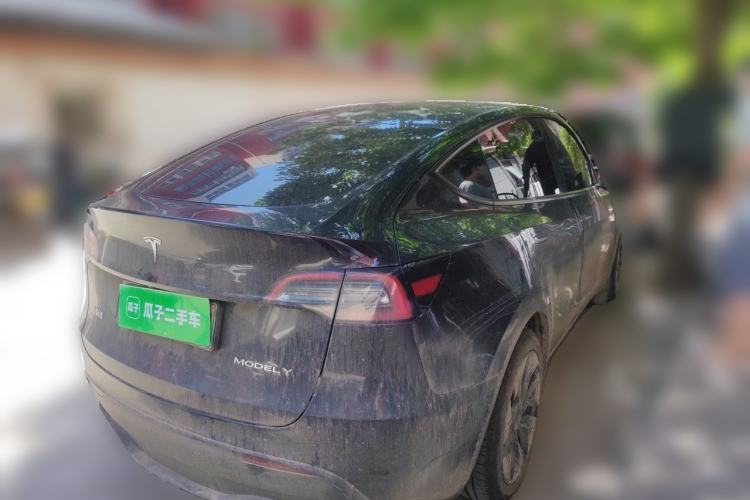 Used Tesla Model Y 2024 Long-Range All-Wheel-Drive Version Rear Right 45 Deg