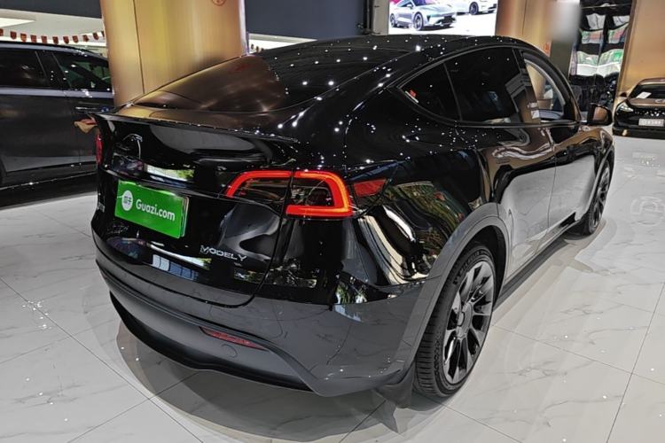 Used Tesla Model Y 2024 Rear-Wheel-Drive Version Rear Right 45 Deg