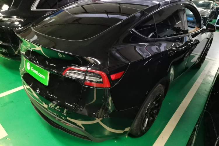 Used Tesla Model Y 2024 Rear-Wheel-Drive Version Rear Right 45 Deg