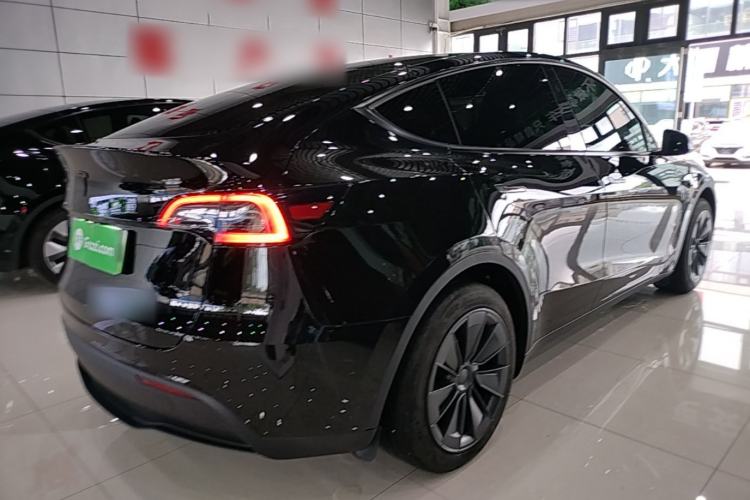 Used Tesla Model Y 2024 Rear-Wheel-Drive Version Rear Right 45 Deg