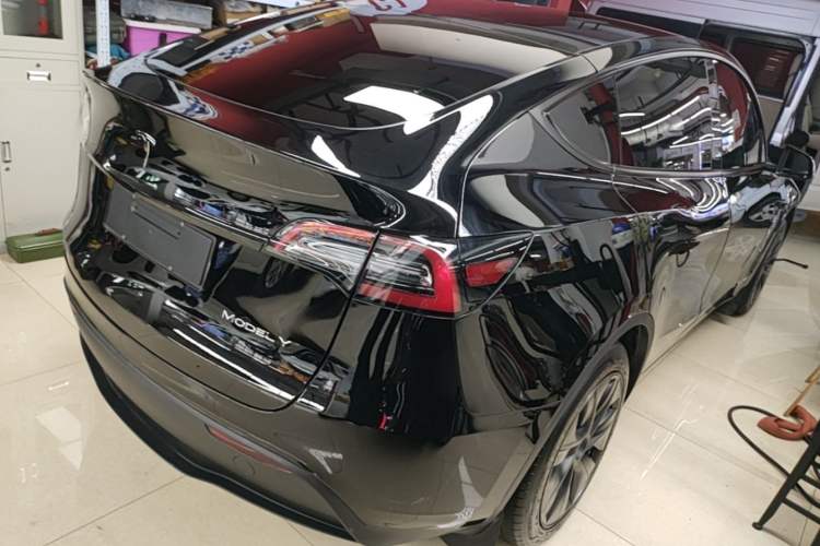 Used Tesla Model Y 2024 Rear-Wheel-Drive Version Rear Right 45 Deg