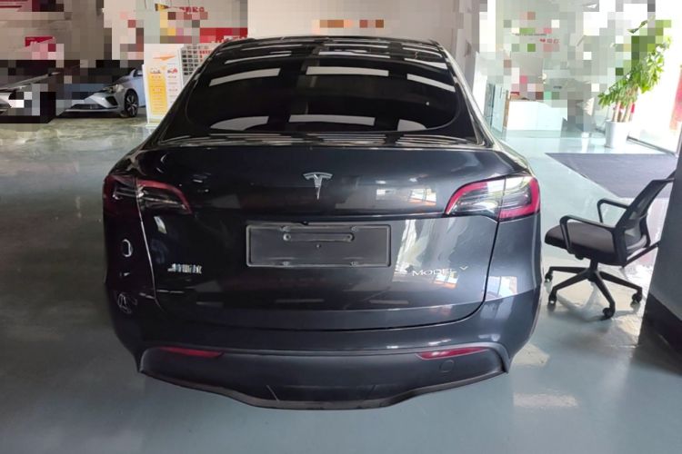Used Tesla Model Y 2024 Long-Range All-Wheel-Drive Version Rear