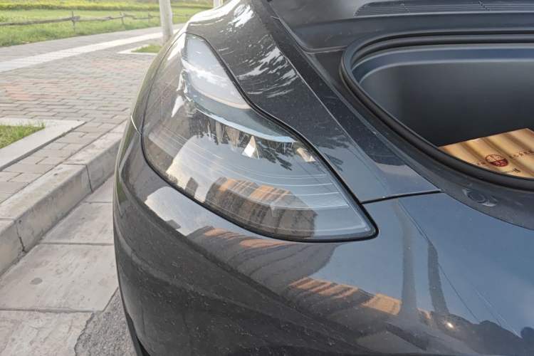Used Tesla Model Y 2024 Rear-Wheel-Drive Version Right Front Headlight