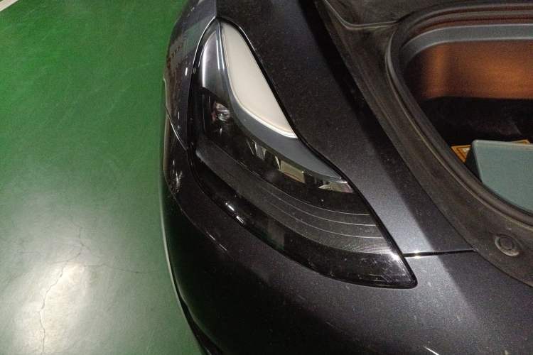 Used Tesla Model Y 2024 Rear-Wheel-Drive Version Right Front Headlight