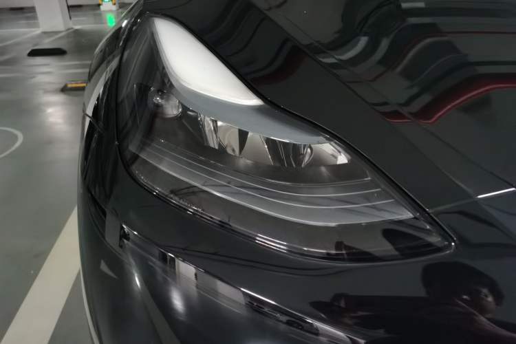Used Tesla Model Y 2024 Rear-Wheel-Drive Version Right Front Headlight