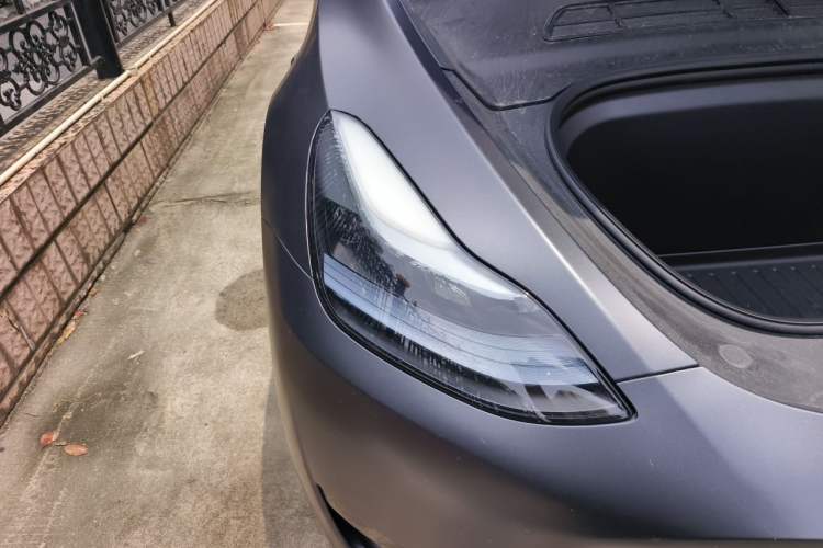 Used Tesla Model Y 2024 Rear-Wheel-Drive Version Right Front Headlight