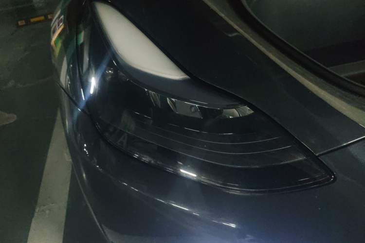 Used Tesla Model Y 2024 Long-Range All-Wheel-Drive Version Right Front Headlight
