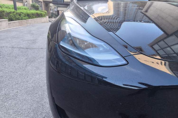Used Tesla Model Y 2024 Rear-Wheel-Drive Version Right Front Headlight