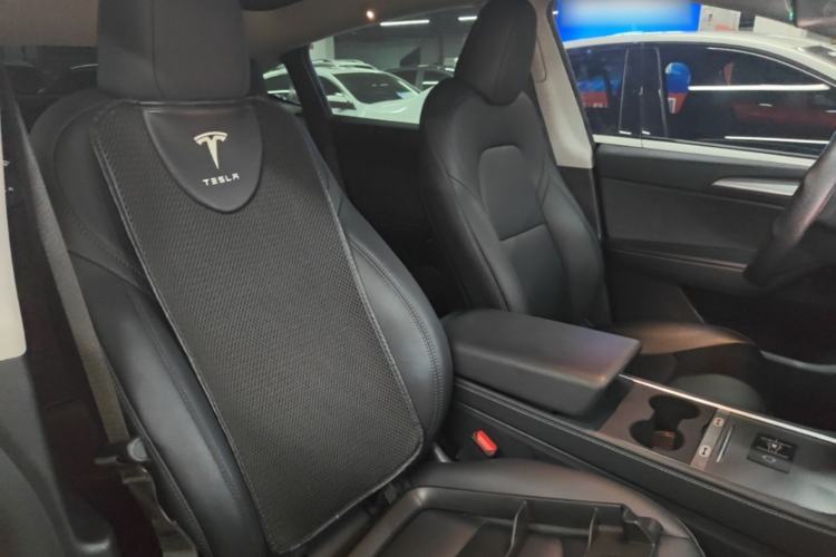 Used Tesla Model Y 2024 Rear-Wheel-Drive Version Right Front Seat