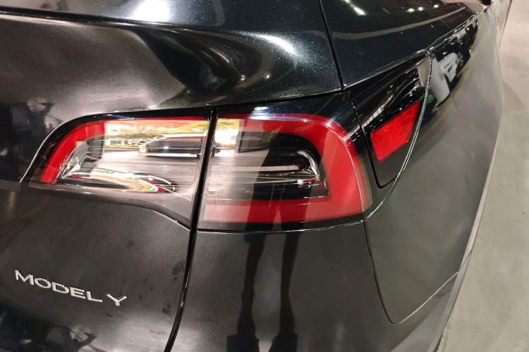 Used Tesla Model Y 2024 Rear-Wheel-Drive Version