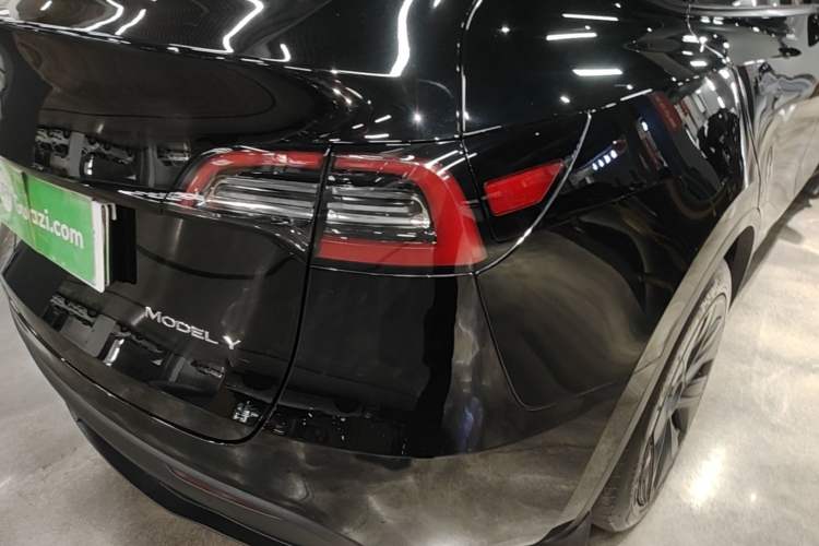 Used Tesla Model Y 2024 Rear-Wheel-Drive Version Right Rear Taillight