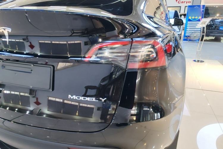 Used Tesla Model Y 2024 Rear-Wheel-Drive Version Right Rear Taillight