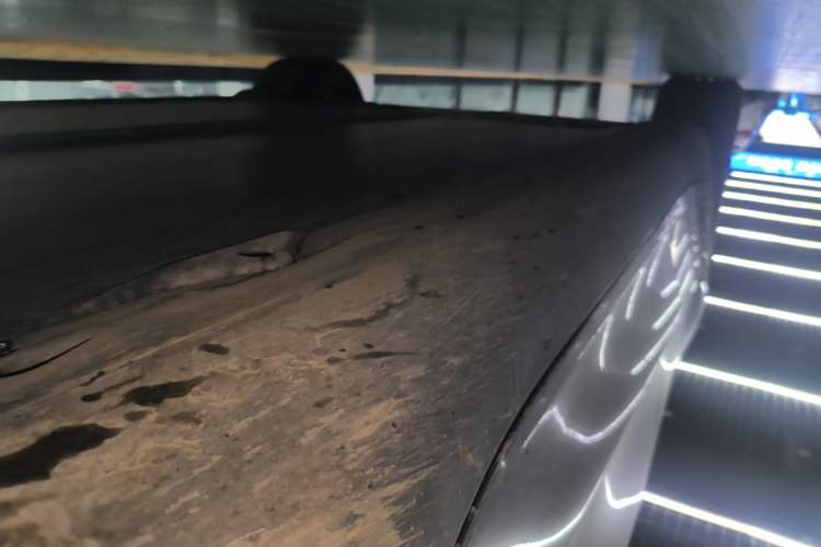 Used Tesla Model Y 2024 Rear-Wheel-Drive Version Right Side Sill