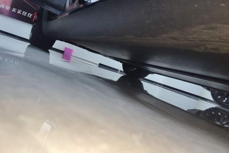 Used Tesla Model Y 2024 Rear-Wheel-Drive Version Right Side Sill