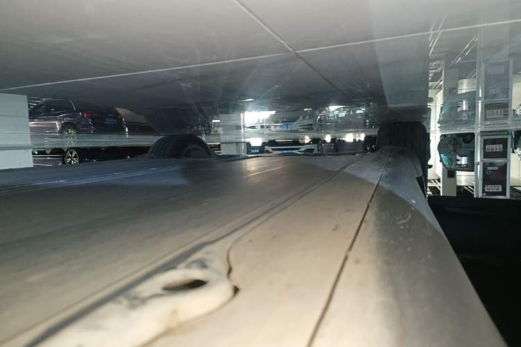 Used Tesla Model Y 2024 Rear-Wheel-Drive Version Right Side Sill