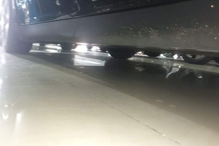 Used Tesla Model Y 2024 Rear-Wheel-Drive Version Right Side Sill