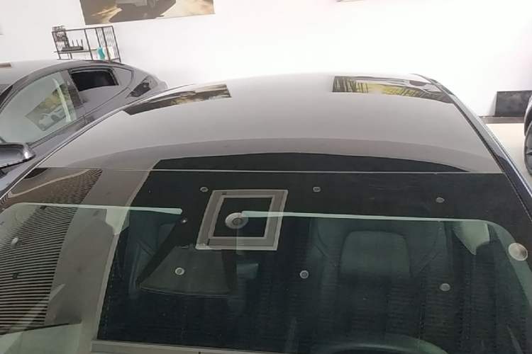 Used Tesla Model Y 2024 Rear-Wheel-Drive Version Roof