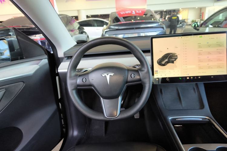 Used Tesla Model Y 2024 Rear-Wheel-Drive Version Steering Wheel
