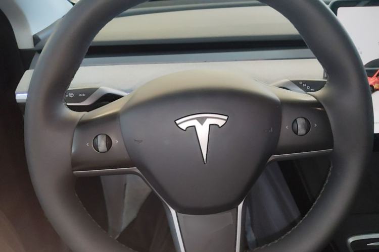 Used Tesla Model Y 2024 Rear-Wheel-Drive Version Steering Wheel