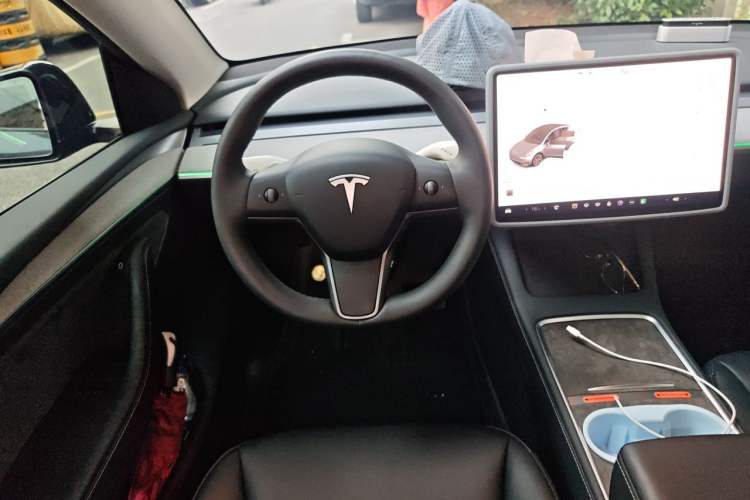 Used Tesla Model Y 2024 Rear-Wheel-Drive Version Steering Wheel