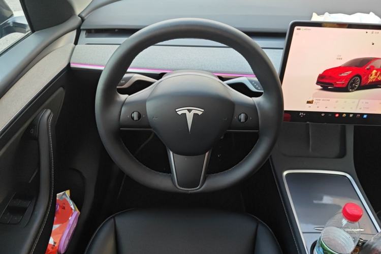 Used Tesla Model Y 2024 Rear-Wheel-Drive Version Steering Wheel