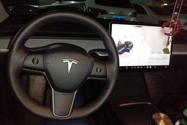 Used Tesla Model Y 2024 Rear-Wheel-Drive Version Steering Wheel
