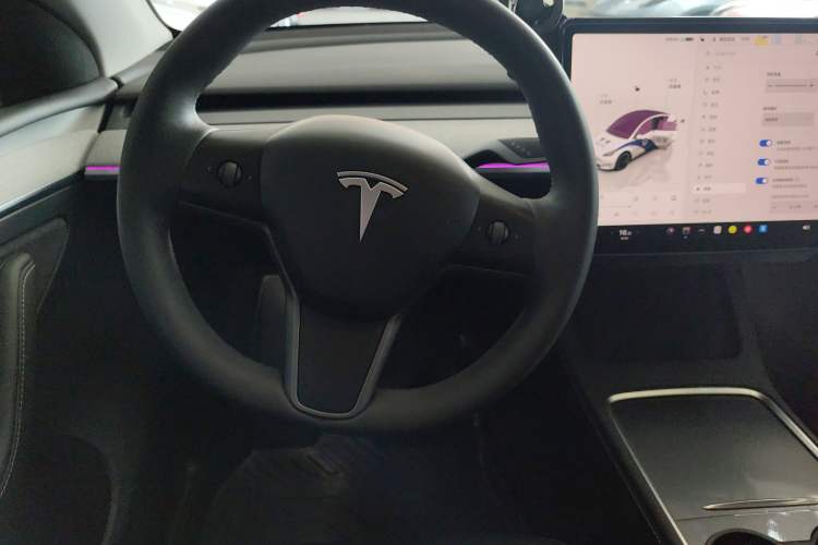 Used Tesla Model Y 2024 Rear-Wheel-Drive Version Steering Wheel