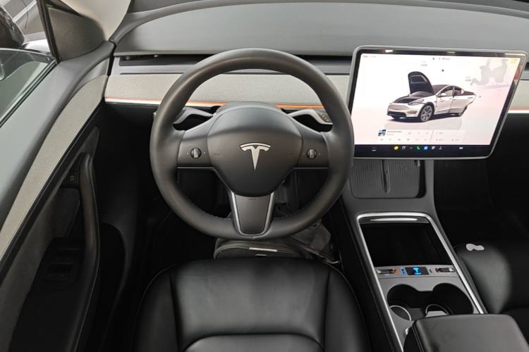 Used Tesla Model Y 2024 Rear-Wheel-Drive Version Steering Wheel
