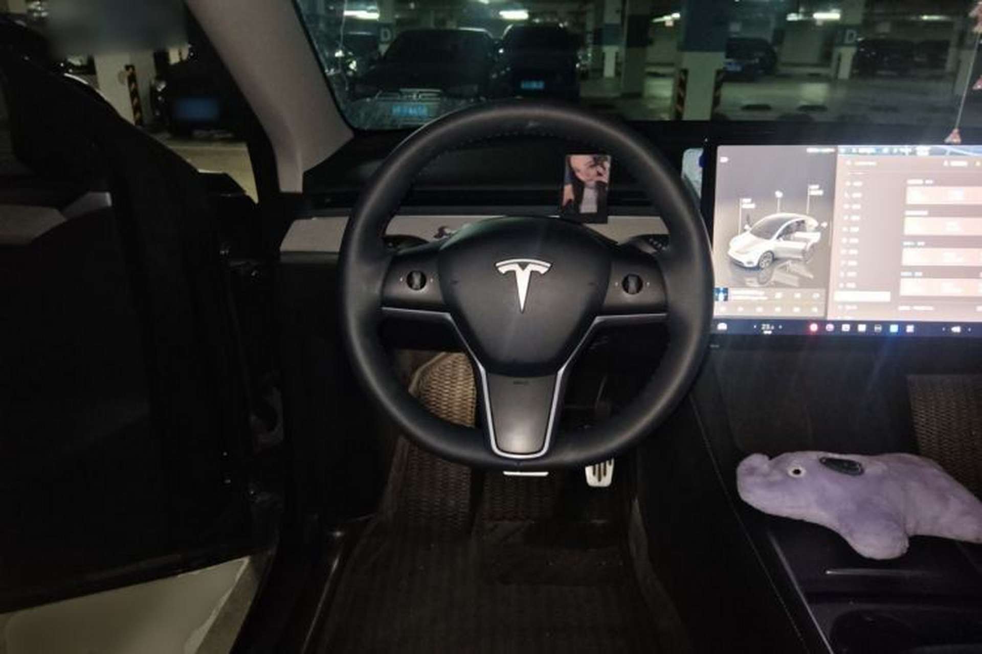 Used Tesla Model Y 2024 Long-Range All-Wheel-Drive Version Steering Wheel