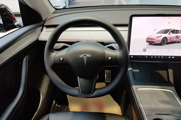 Used Tesla Model Y 2024 Long-Range All-Wheel-Drive Version Steering Wheel