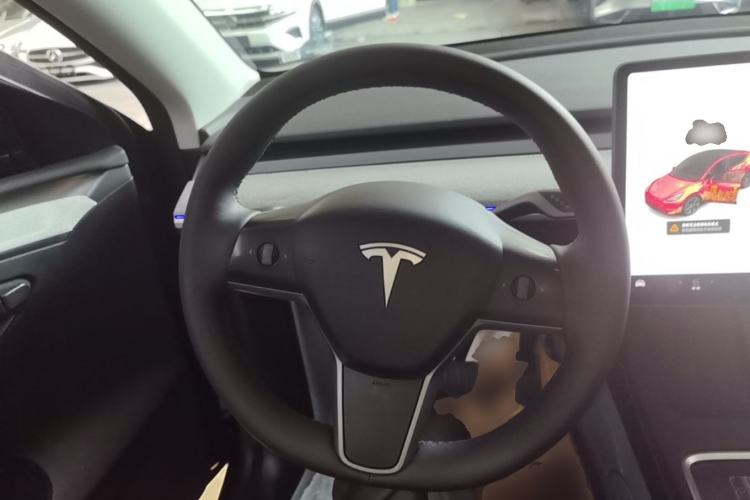 Used Tesla Model Y 2024 Rear-Wheel-Drive Version Steering Wheel