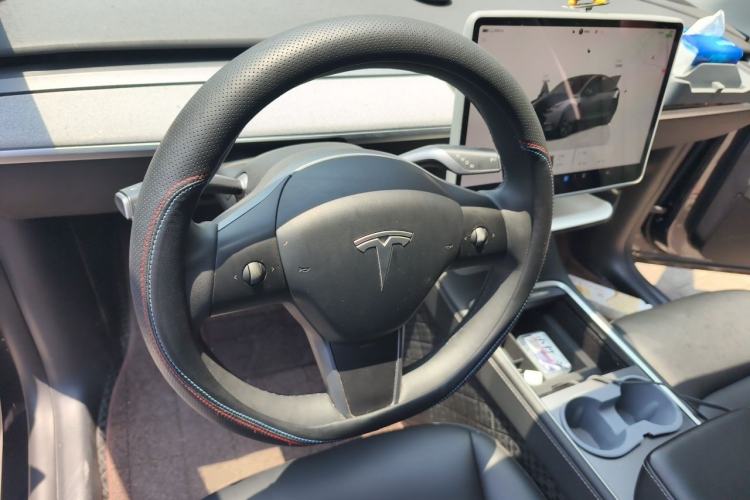Used Tesla Model Y 2024 Rear-Wheel-Drive Version Steering Wheel