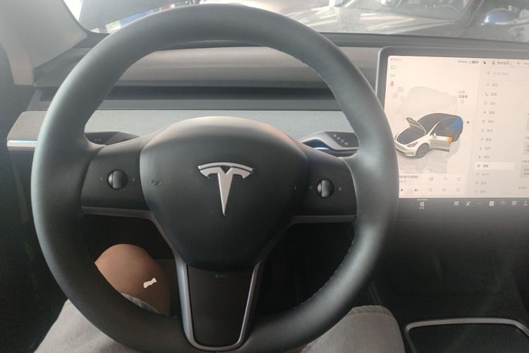 Used Tesla Model Y 2024 Rear-Wheel-Drive Version Steering Wheel