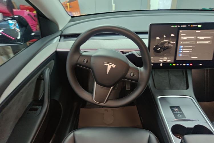 Used Tesla Model Y 2024 Rear-Wheel-Drive Version Steering Wheel