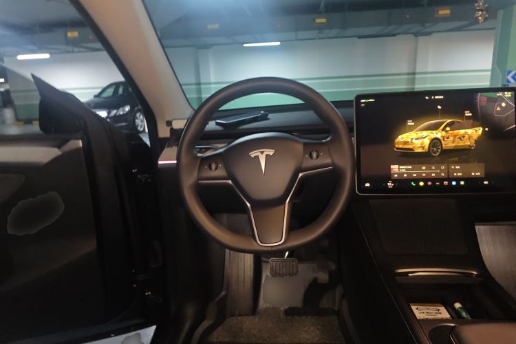 Used Tesla Model Y 2024 Rear-Wheel-Drive Version Steering Wheel