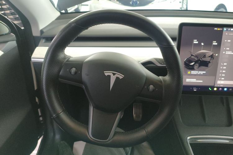 Used Tesla Model Y 2024 Rear-Wheel-Drive Version Steering Wheel