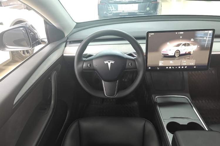 Used Tesla Model Y 2024 Rear-Wheel-Drive Version Steering Wheel