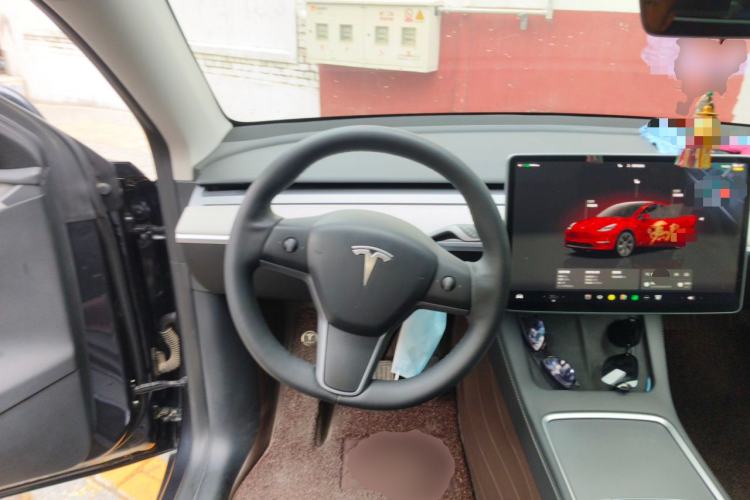 Used Tesla Model Y 2024 Rear-Wheel-Drive Version Steering Wheel