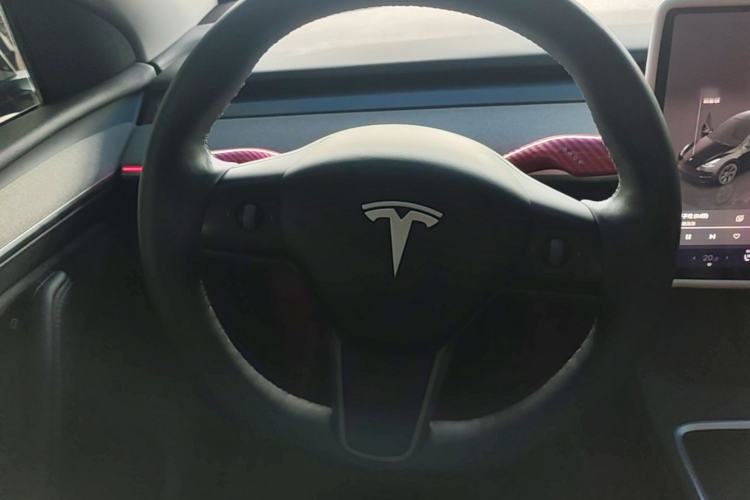 Used Tesla Model Y 2024 Rear-Wheel-Drive Version Steering Wheel